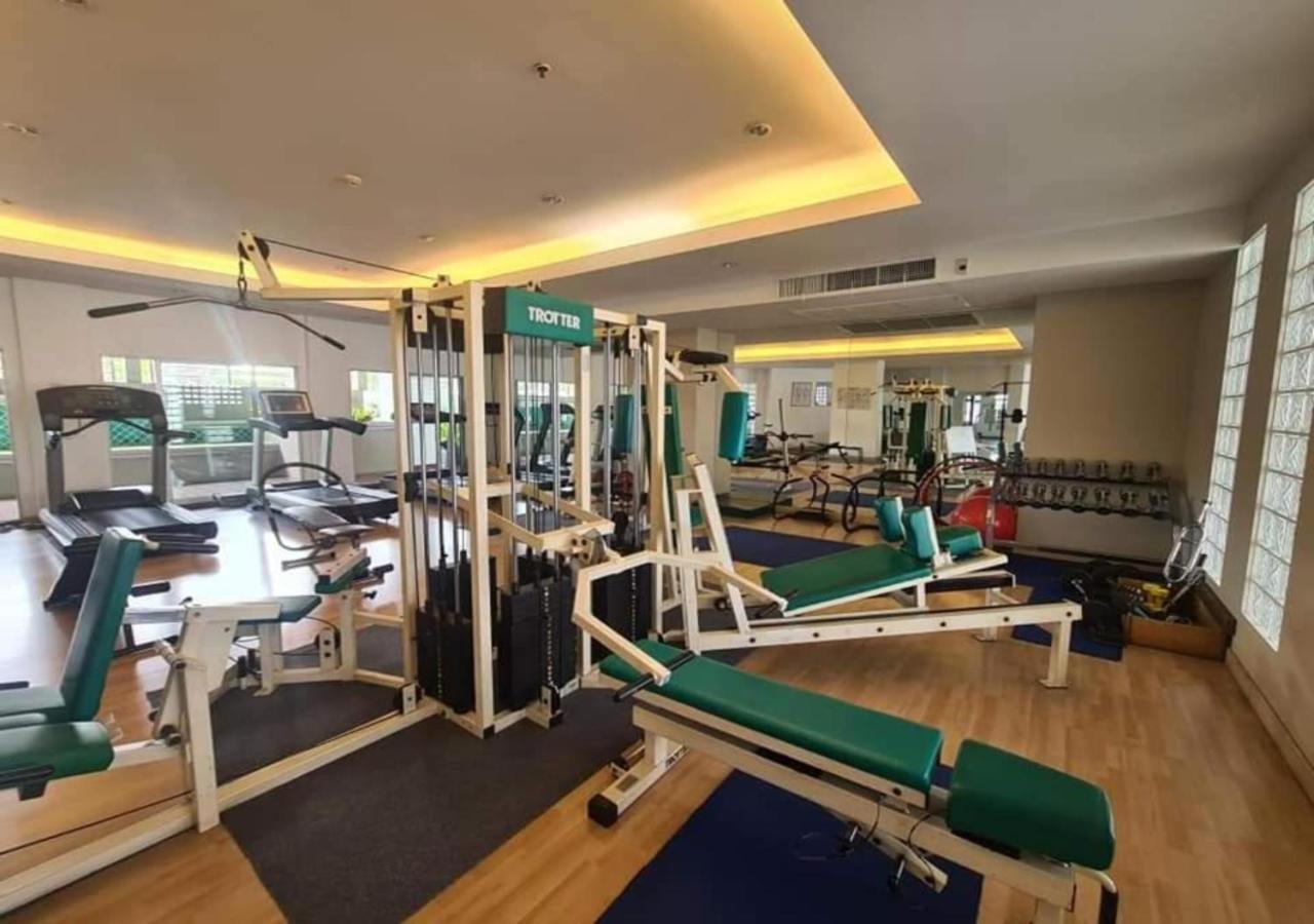 Bu Place Hotel Бангкок Экстерьер фото