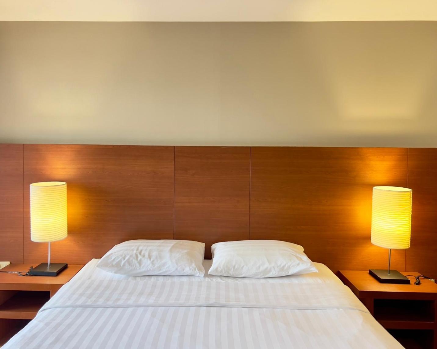 Bu Place Hotel Бангкок Экстерьер фото